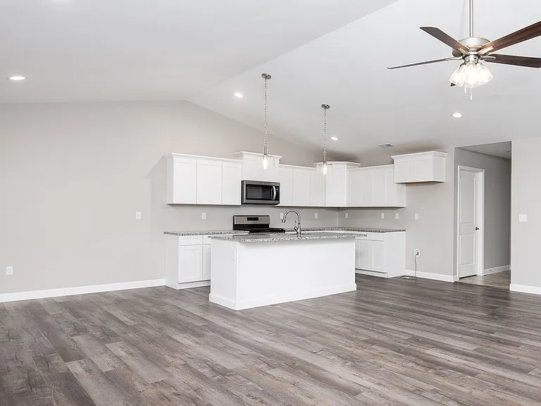 24 Sonata Ln #24 — Photo 2