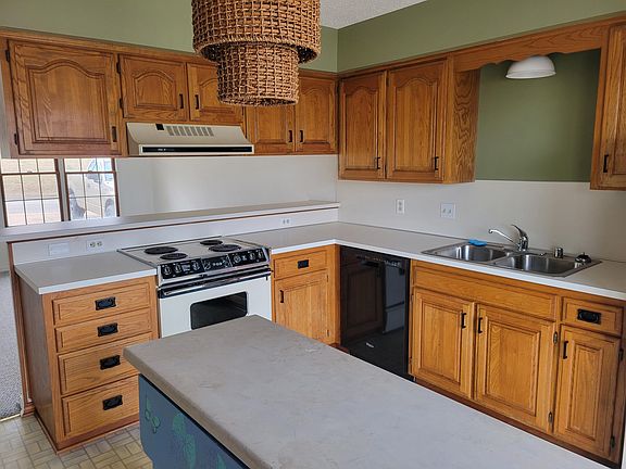 4th image of 3 Ironwood Ln