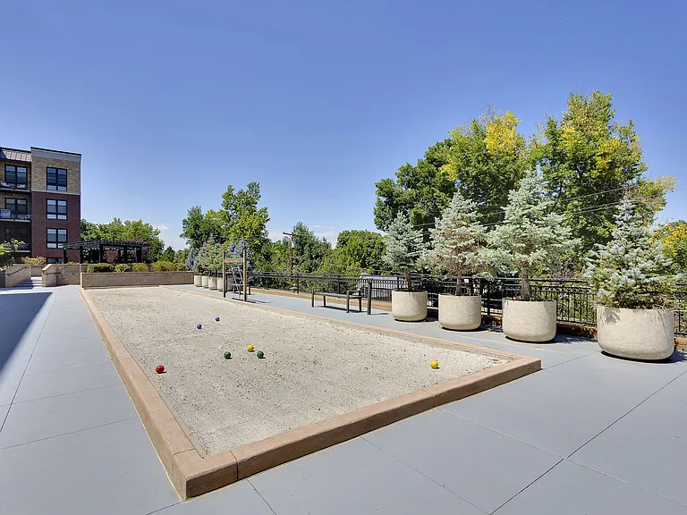 Kent Place Residence — Photo 17