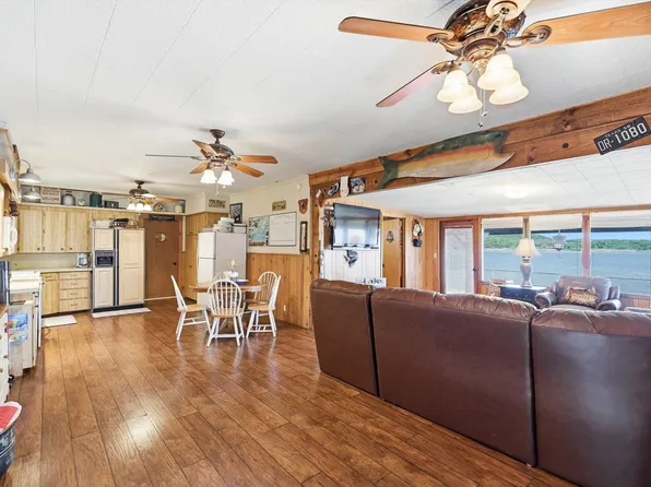 4513 Chapel Rd, Graham, TX 76450