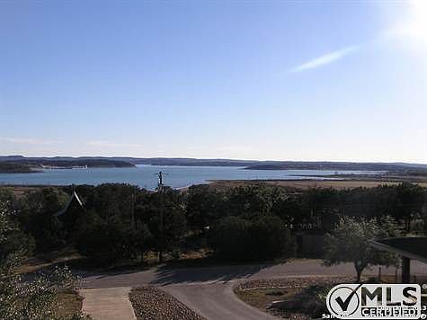 2nd image of 1711 Lake Blf