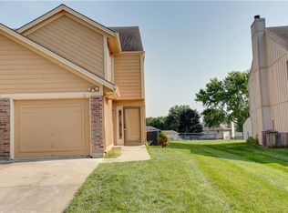 510 NE Knox St APT A, Blue Springs, MO 64014