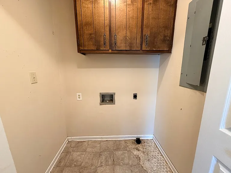 3902 Danube Cir — Photo 12