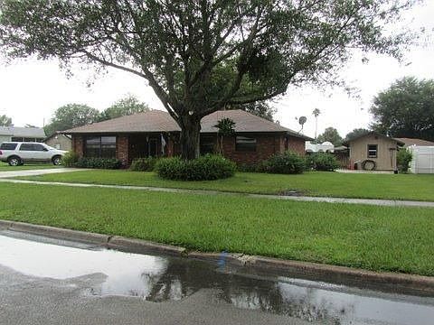 1st image of 411 Lasolona Ave