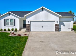 6371 Sierra Ct, Zeeland, MI 49464