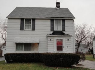 221 Ivanhoe Rd, Bedford, OH 44146