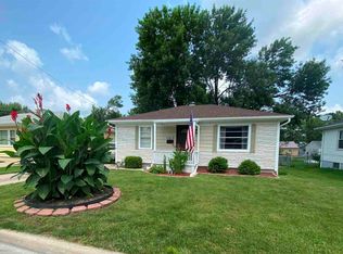 1813 Highland Dr S, Quincy, IL 62301