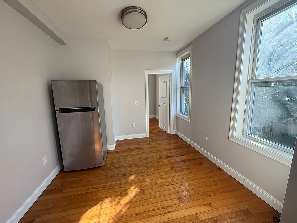 235 56th St #7