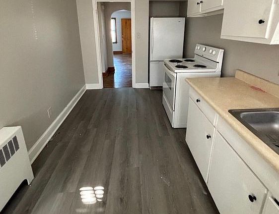 5th image of 2735 Cedarhurst Ave NW #4