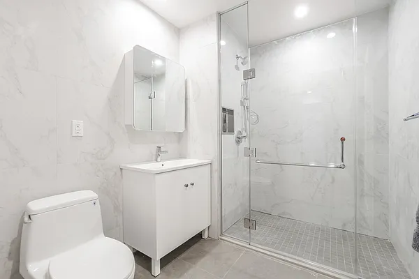 Rented by Bond New York | media 74