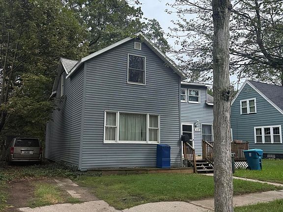 2nd image of 2148 Bourdon St