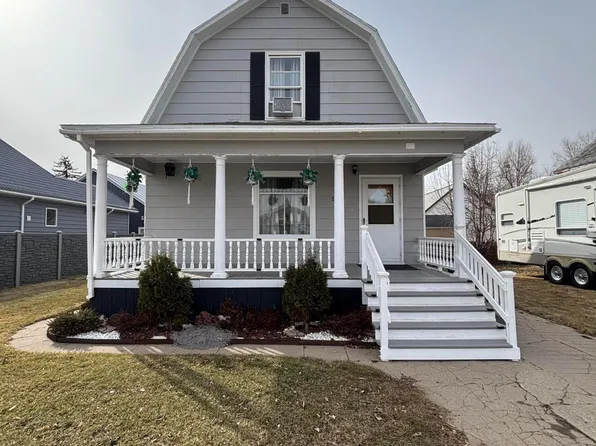 513 4th Ave W, Williston, ND 58801