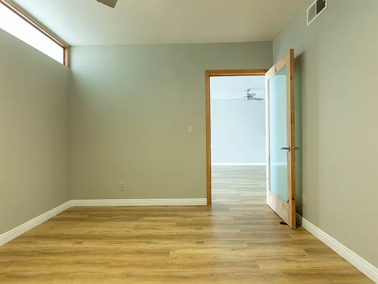 5125 Harold Way #202 — Photo 10