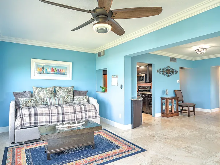 1289 NE Ocean Blvd #7 — Photo 8