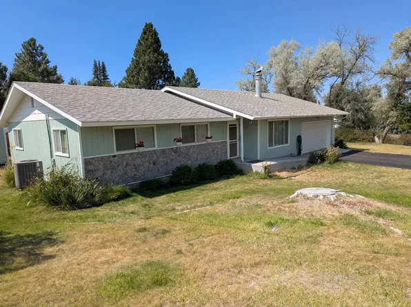150 N Woodland Ave, Hines, OR 97738