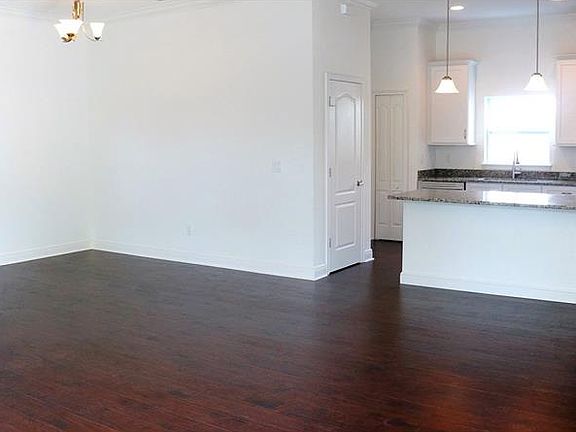 5th image of 3307 W Cherokee Ave