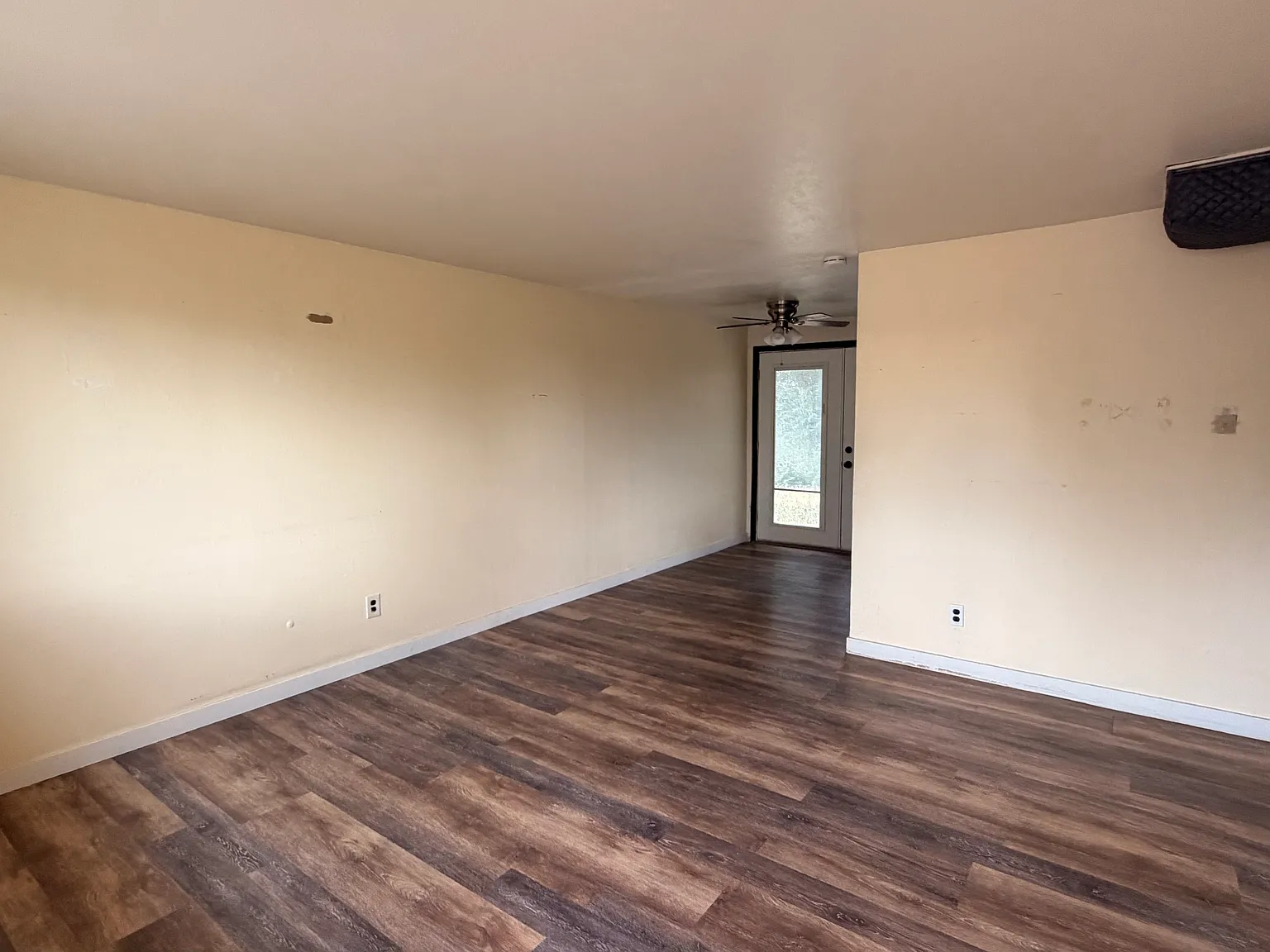 3 bed, 1000 sqft, $2,000 — Photo 3