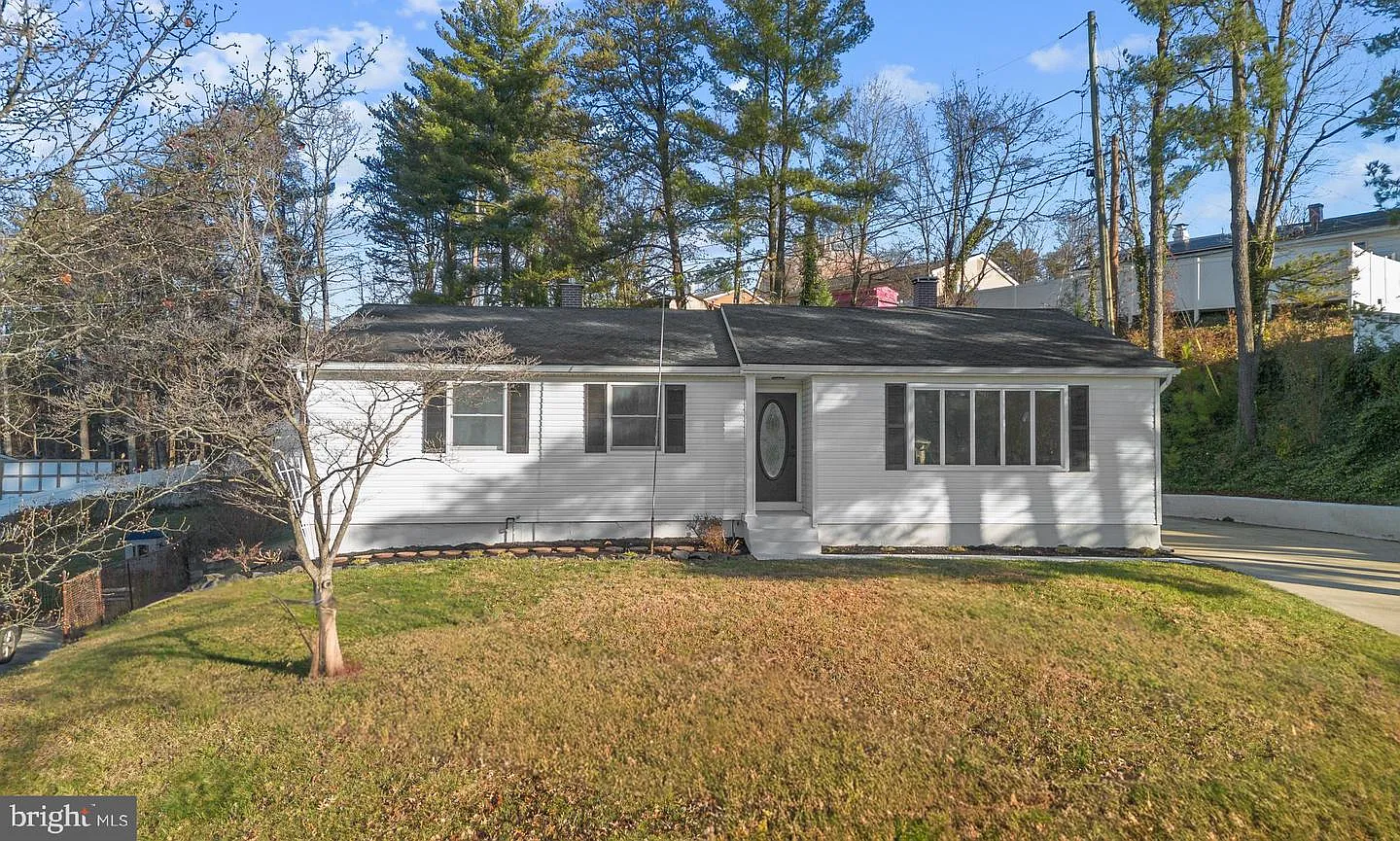 3322 Valley Lee S photo 1