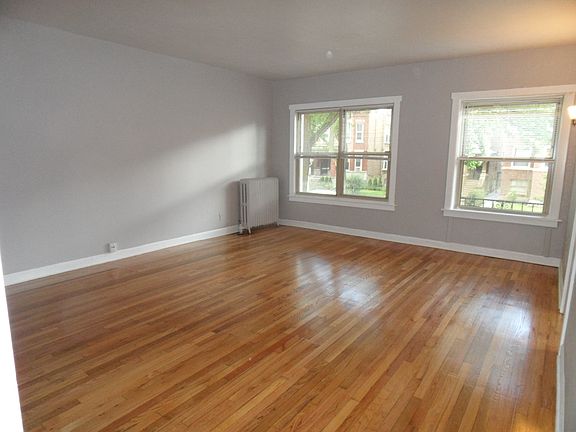2nd image of 1241 W North Shore Ave APT 1