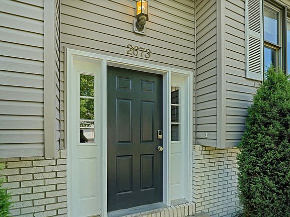 3rd image of 2673 Penbrook Ln