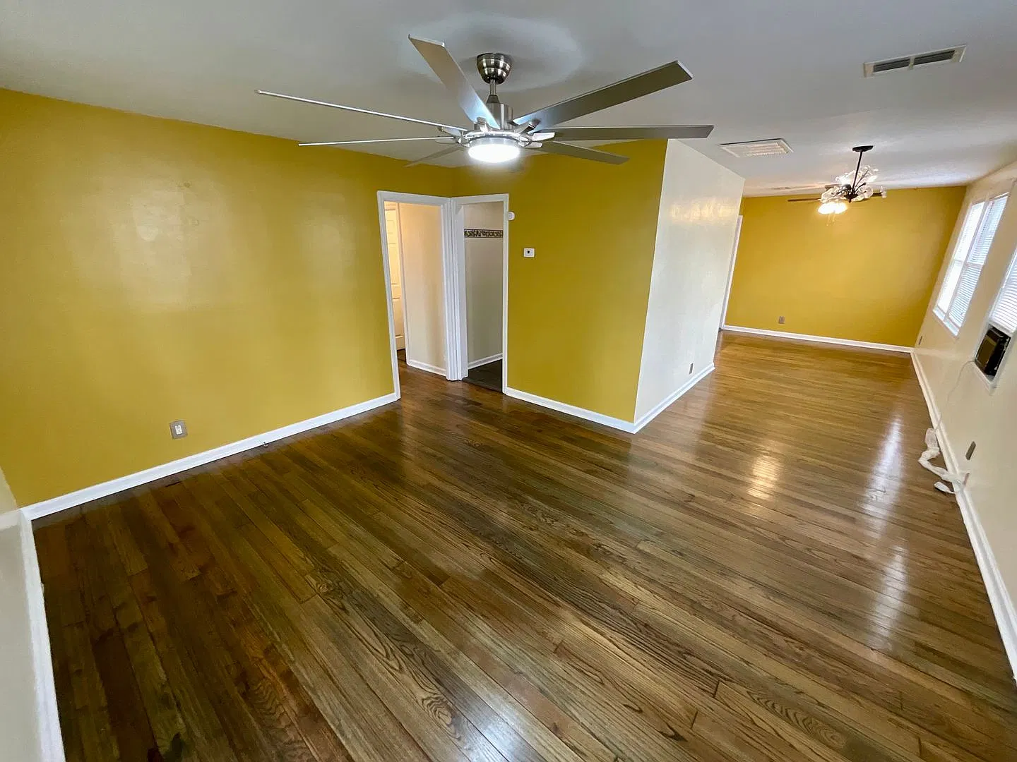 Freshly Renovated 2/1 in Marianna with Large Fenced Back Yard — Photo 2