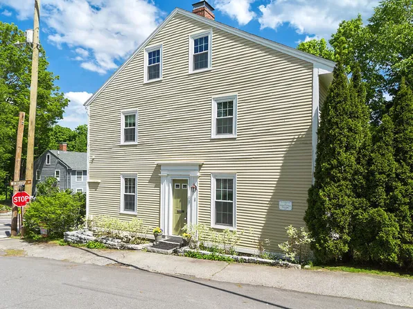 2 Warren Street, Hallowell, ME 04347