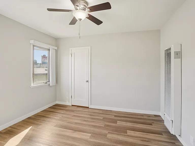 Ladera Apartments — Photo 21