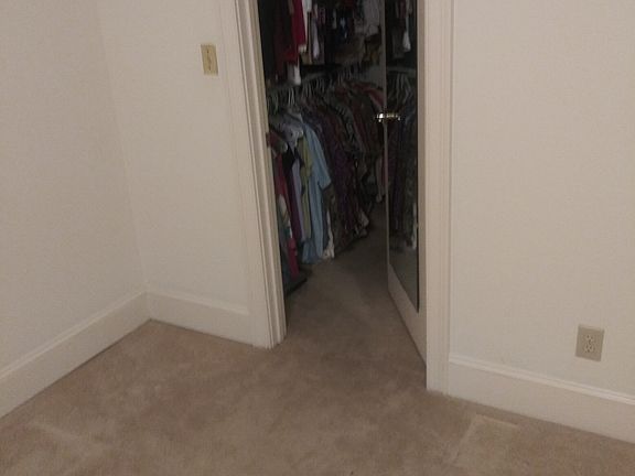 Master Bedroom Walkin