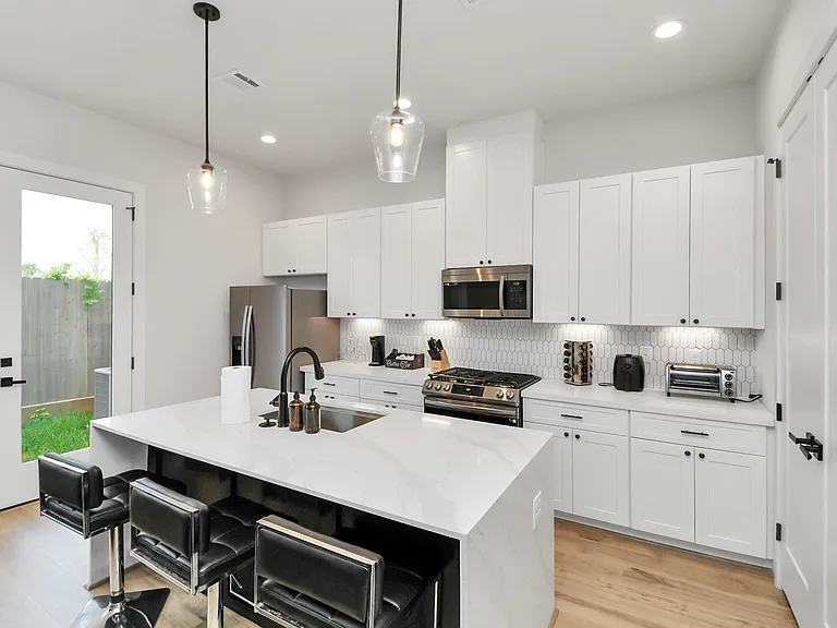 6115 De Campo St — Photo 5