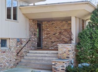 5812 View Ln, Edina, MN 55436