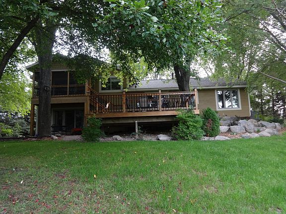 2nd image of 3302 Crestwood Dr NE