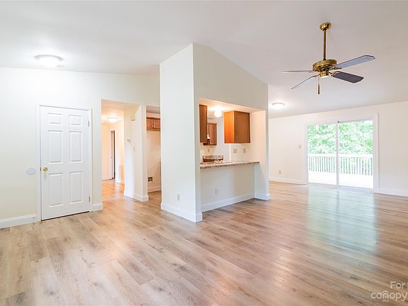 3rd image of 7821 Cloughy Cir