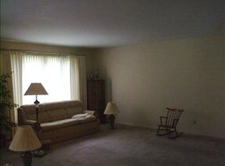 307 Hillpoint Ln, Anderson, IN 46011