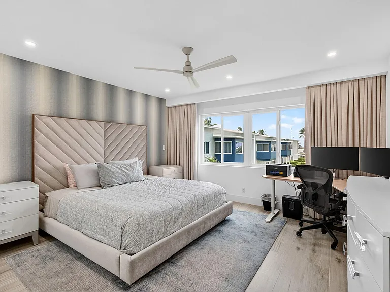 120 N Ocean Blvd #203 — Photo 30