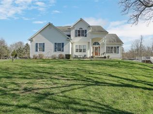 914 Ridgebury Rd, New Hampton, NY 10958