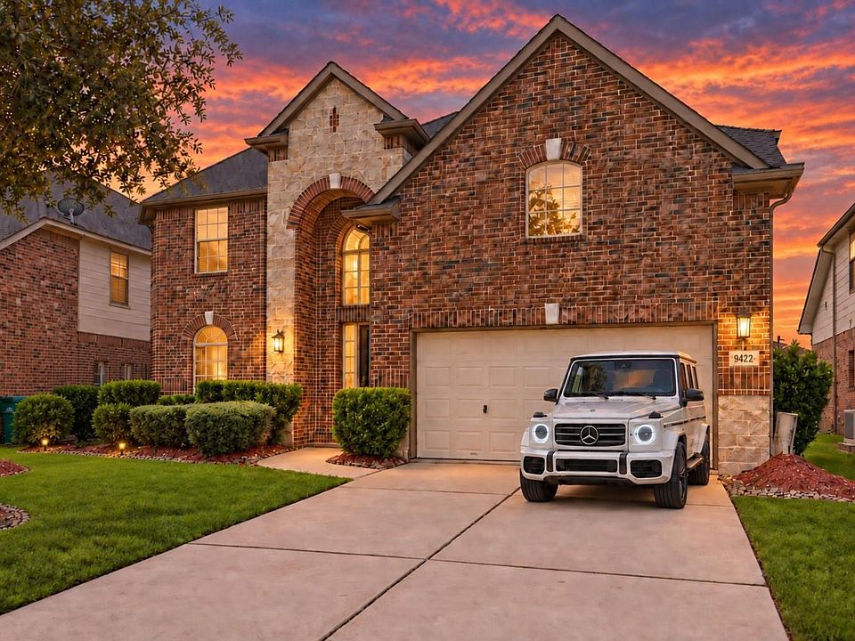 1st image of 9422 Emerald Lakes Dr
