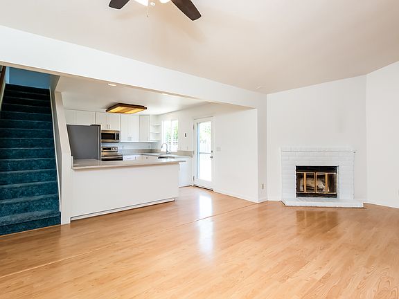 3rd image of 2913 Angel Ct