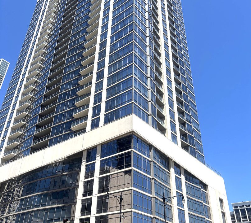 1st image of 100 E 14th St #81