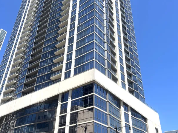 100 E 14th St APT 1508, Chicago, IL 60605