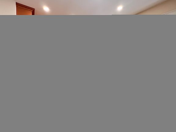 2nd image of 144 Winchester St #144.2