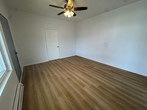 5th image of 723 W Jefferson St APT 1