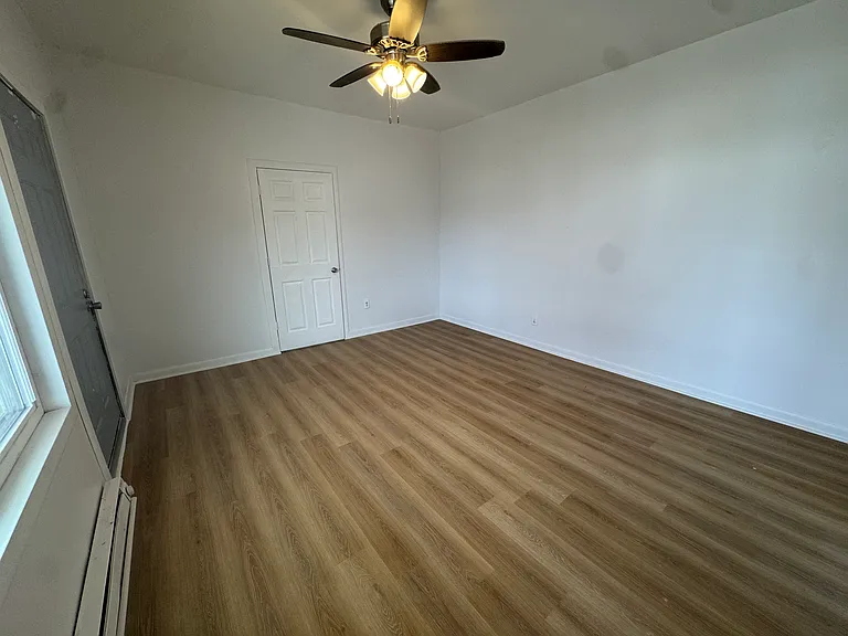 723 W Jefferson St #1 — Photo 5