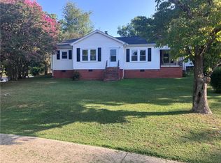 112 Maw Bridge Rd, Central, SC 29630