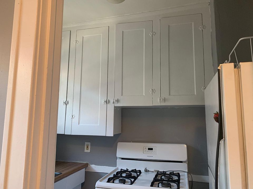 1st image of 348 Biddle Ave #3