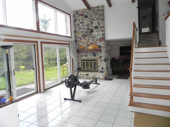 2nd image of 2300 Maple ROAD