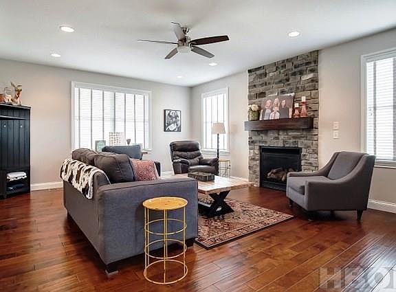 4th image of 6682 Silver Lake Dr