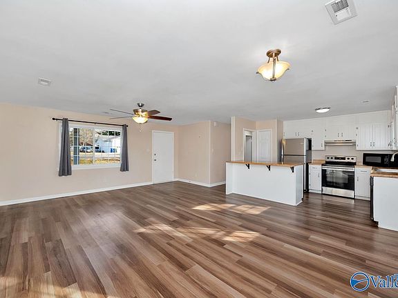 4th image of 114 Gibbon Dr