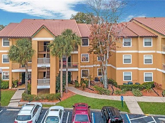 2nd image of 3008 Parkway Blvd APT 108