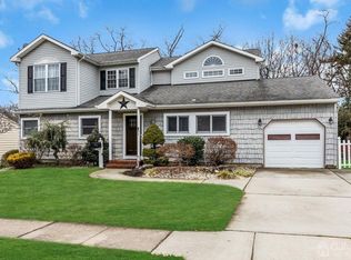 28 Ridgeview Rd, Jamesburg, NJ 08831
