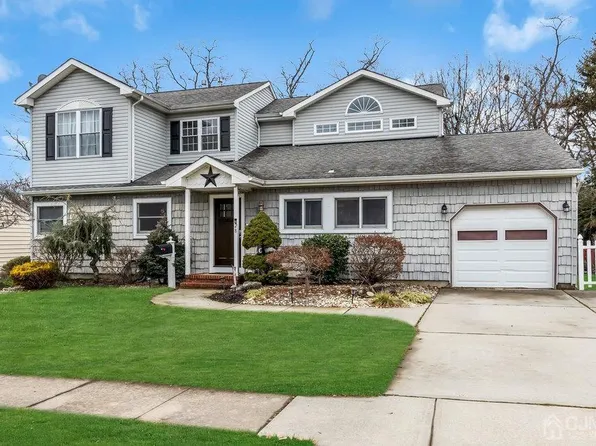 28 Ridgeview Rd, Jamesburg, NJ 08831